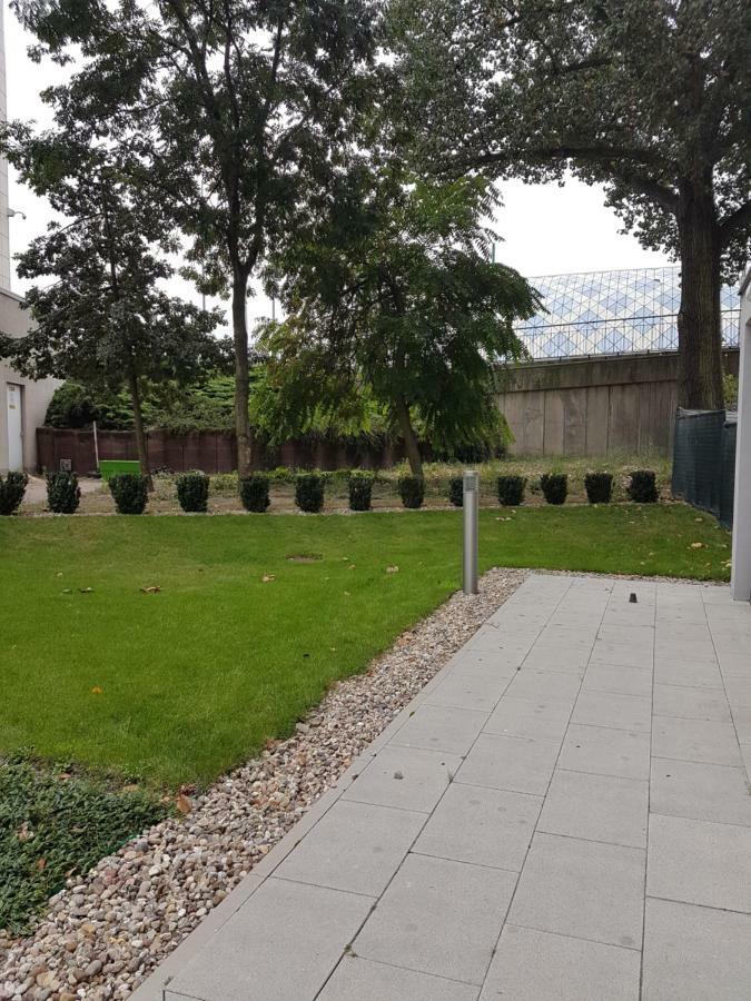 Apartament Towarowa 37 Poznan Dış mekan fotoğraf